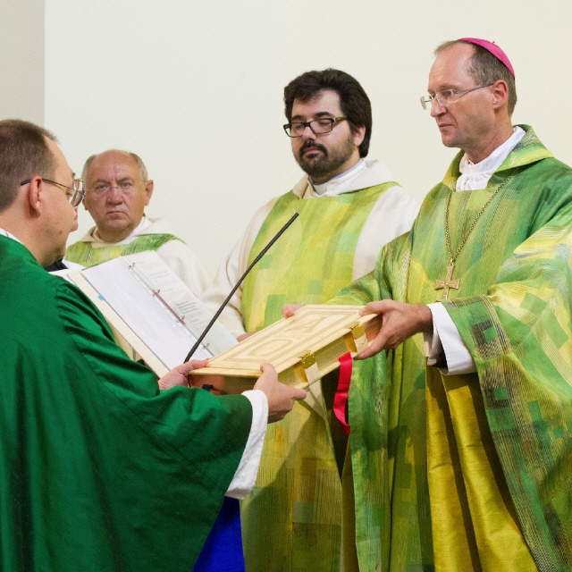 Erste Messe mit Pfarrer Klauninger 2016
